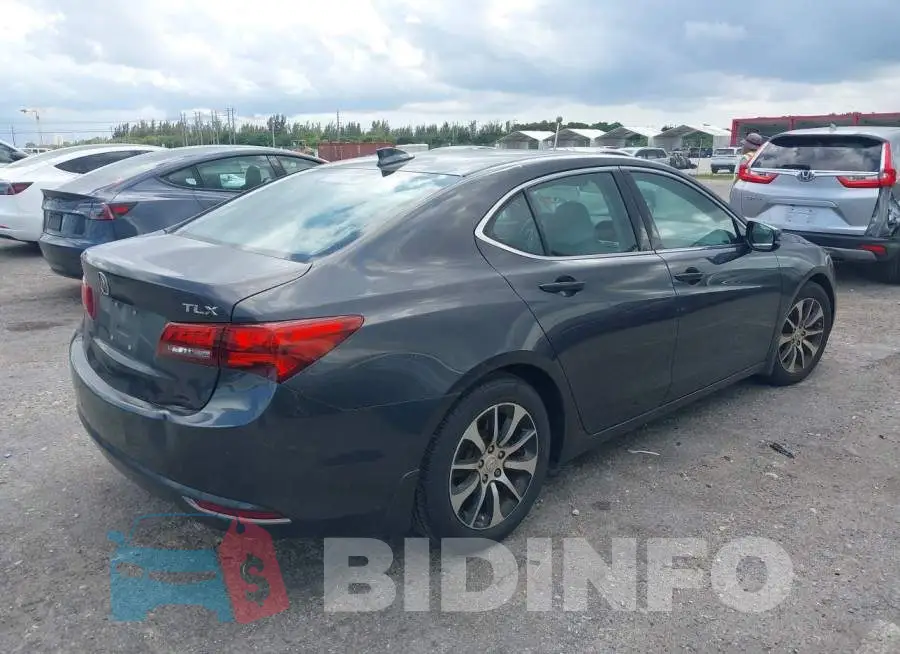 19UUB1F57FA003714 Photo# 4