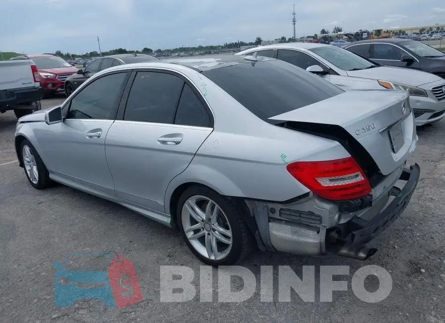 WDDGF4HB3DR271524 Photo# 3
