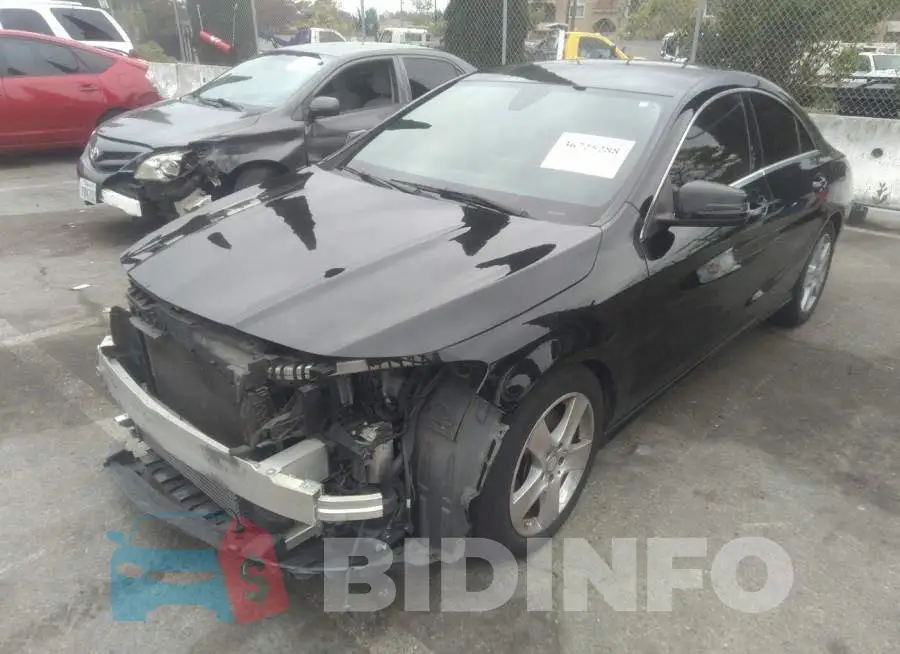 WDDSJ4EB2JN503983 Photo# 2