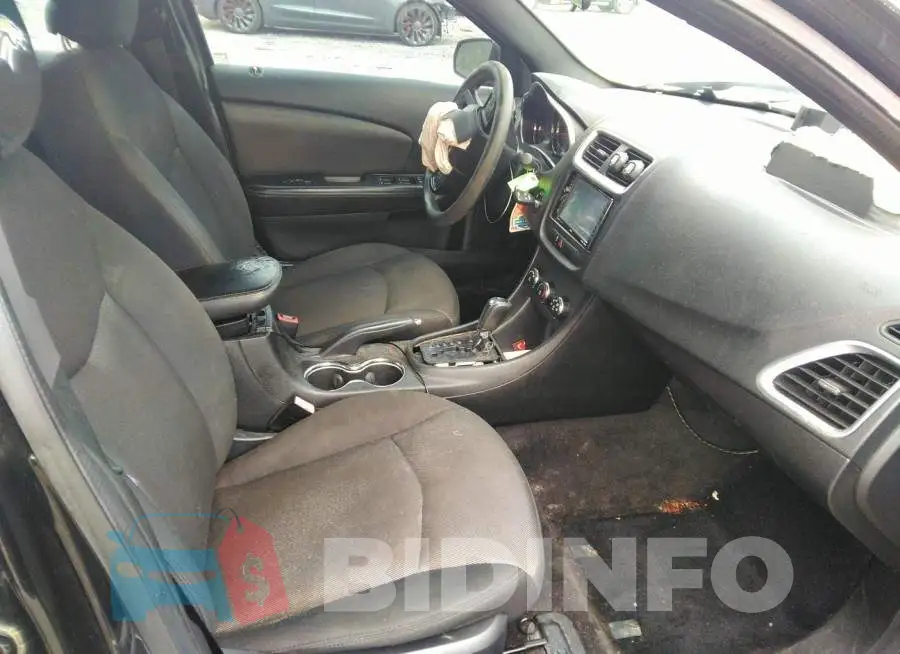 1C3CDZAB7DN725923 Photo# 5