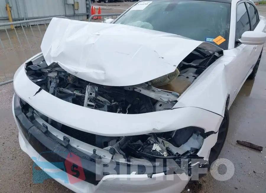 2C3CDXCT4FH836502 Photo# 6