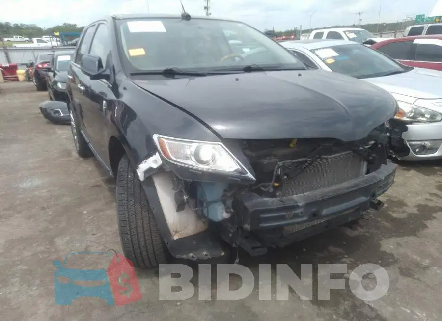 2LMDJ8JK7DBL28887 Photo# 1