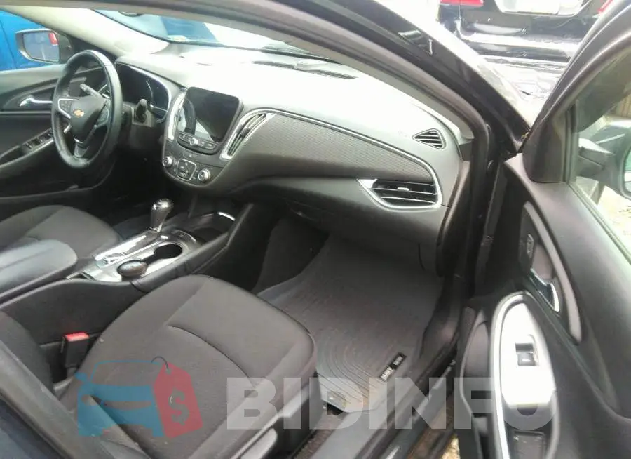 1G1ZD5ST0JF154828 Photo# 5