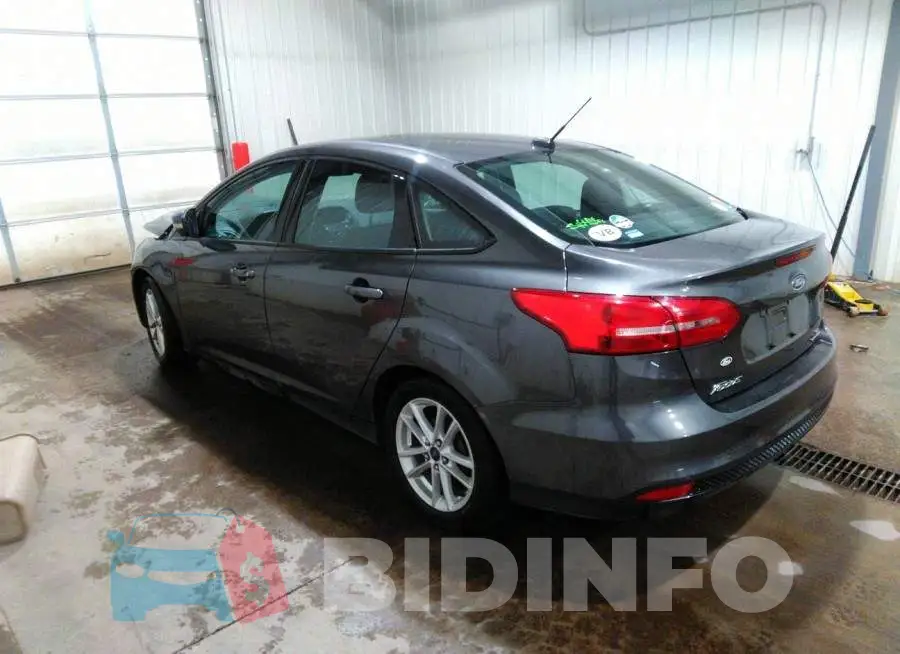 1FADP3F27FL256110 Photo# 3