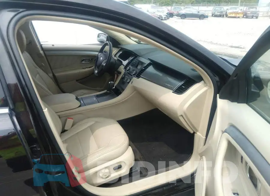 1FAHP2E82DG160912 Photo# 5