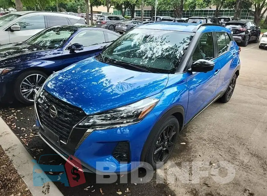 3N1CP5DV1ML523633 Photo# 2