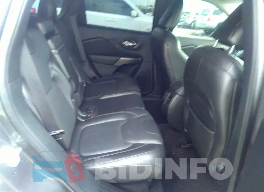 1C4PJLDX6KD110552 Photo# 8