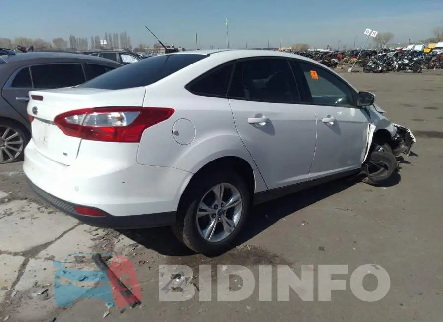 1FADP3F28EL111690 Photo# 4