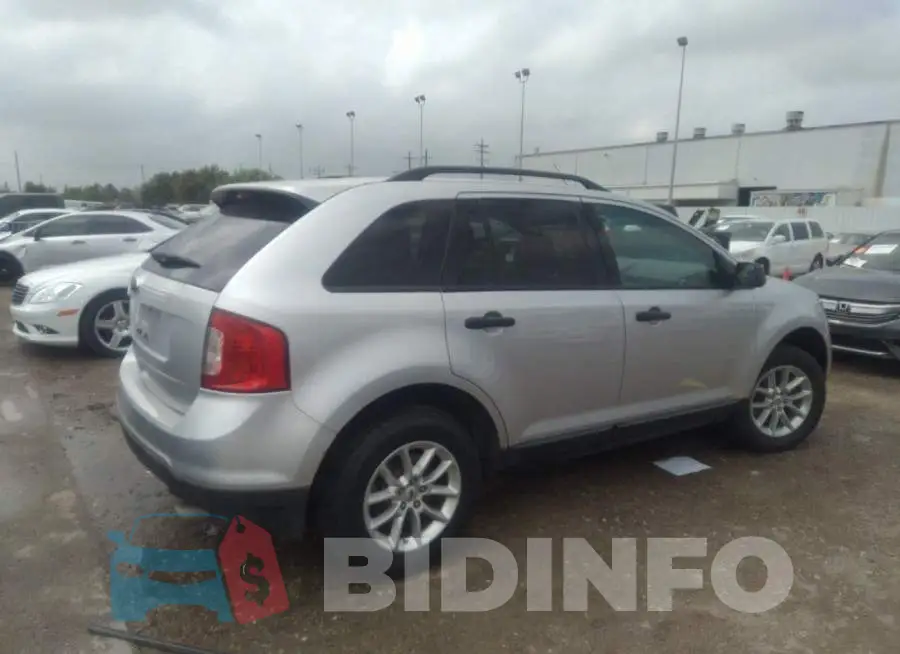 2FMDK3GC3DBB52822 Photo# 4