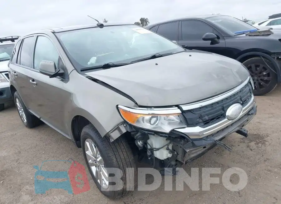 2FMDK3JC4EBA18332 Photo# 1
