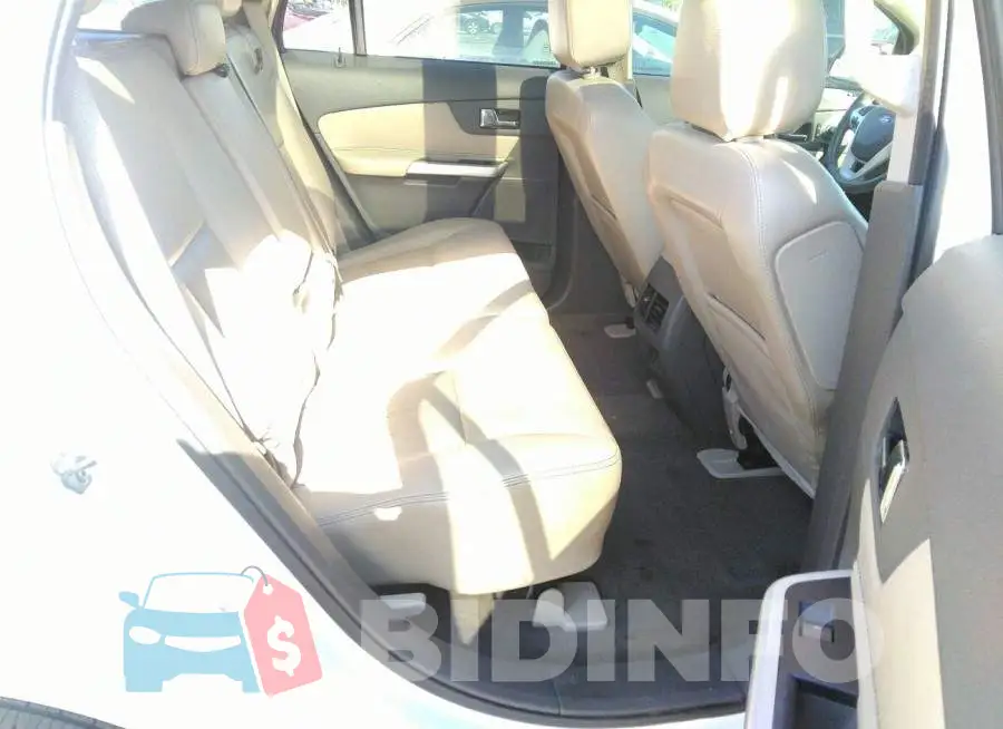 2FMDK3JC8EBA18883 Photo# 8