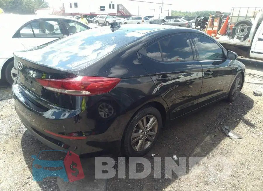 5NPD84LF3JH227964 Photo# 4