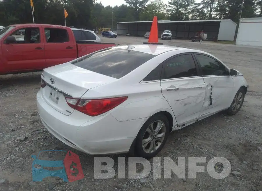 5NPEC4AC9DH658289 Photo# 4