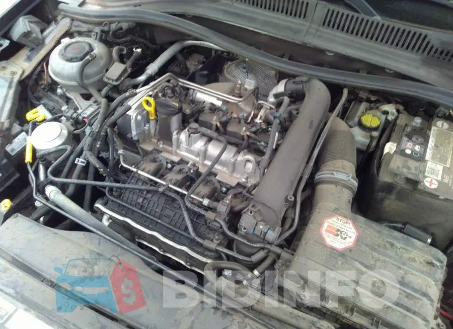 3VWCB7BU5KM231229 Photo# 10