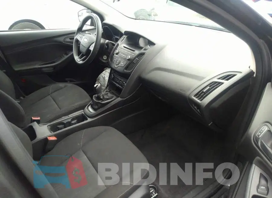 1FADP3E24FL281421 Photo# 5