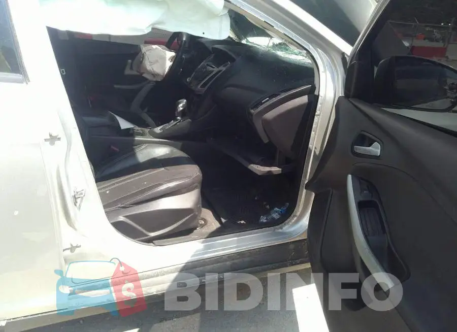 1FADP3F20DL252431 Photo# 5