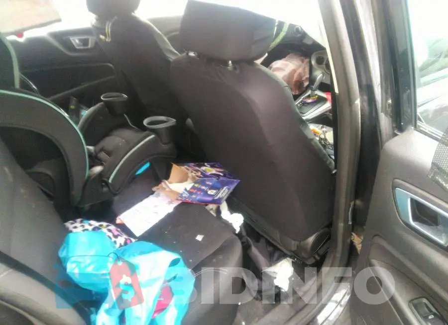 3FADP4EJ5FM176544 Photo# 8