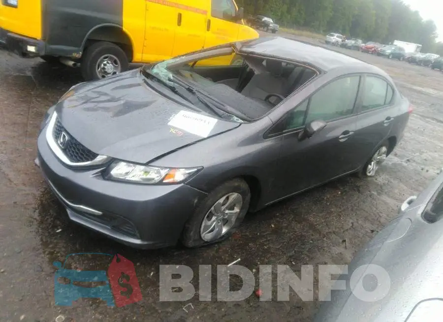 19XFB2F59EE231044 Photo# 2