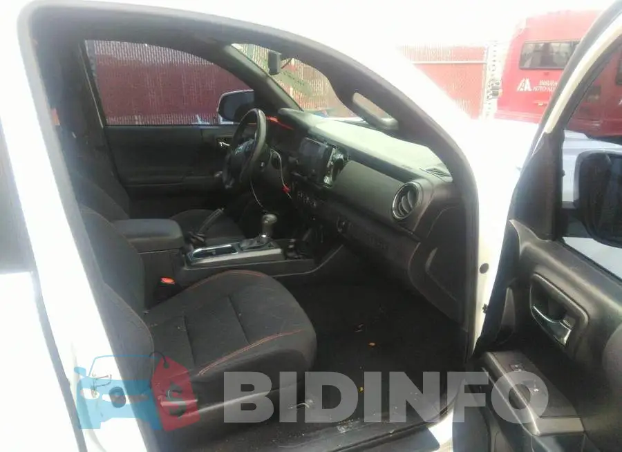 3TMBZ5DN9HM008852 Photo# 5