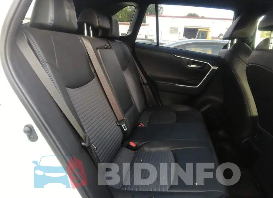 JTMEWRFV2KD509966 Photo# 8
