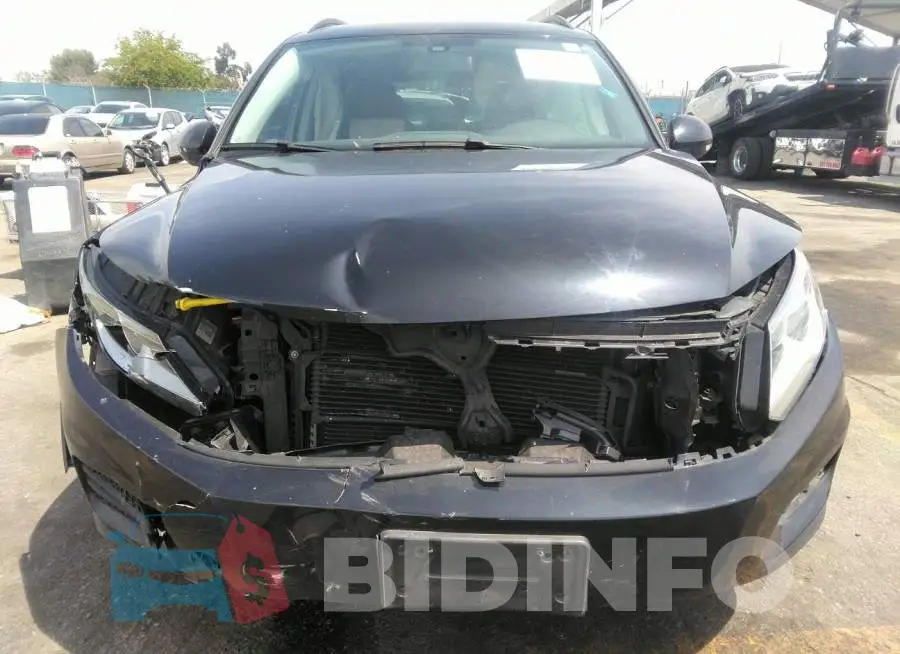 WVGAV7AX5HW500721 Photo# 6