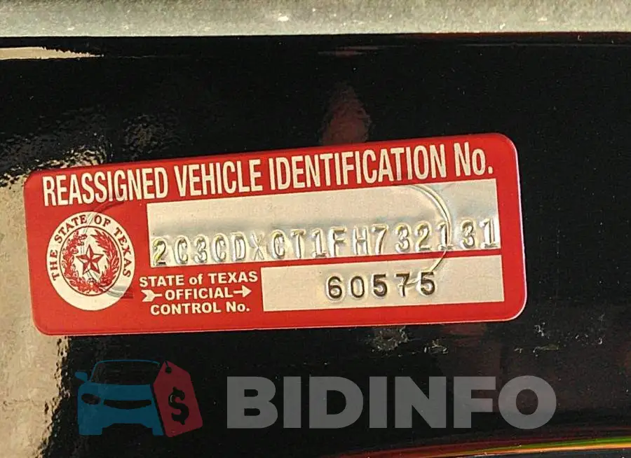 2C3CDXCT1FH732131 Photo# 9
