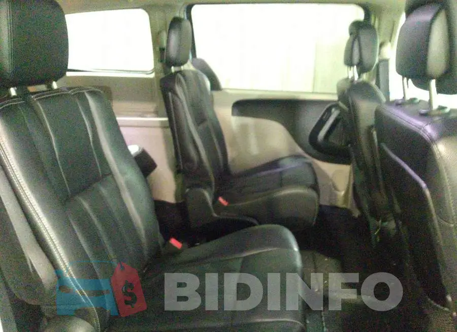 2C4RC1BG9DR689689 Photo# 8