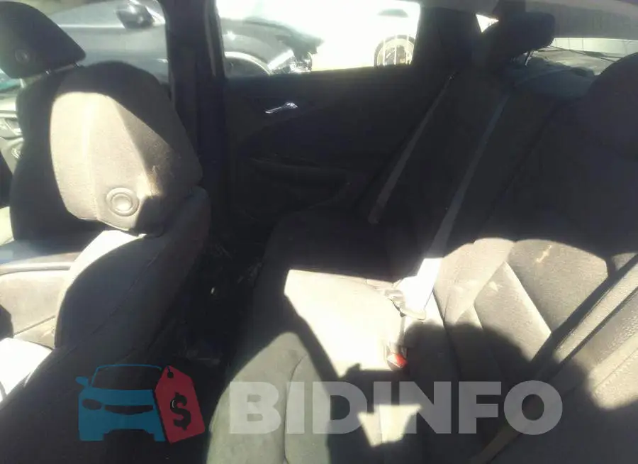 1G1ZB5ST3LF147851 Photo# 8