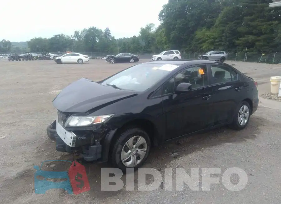 19XFB2F50DE017512 Photo# 2