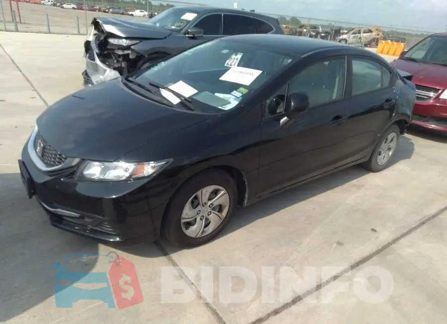 2HGFB2F53DH600646 Photo# 2