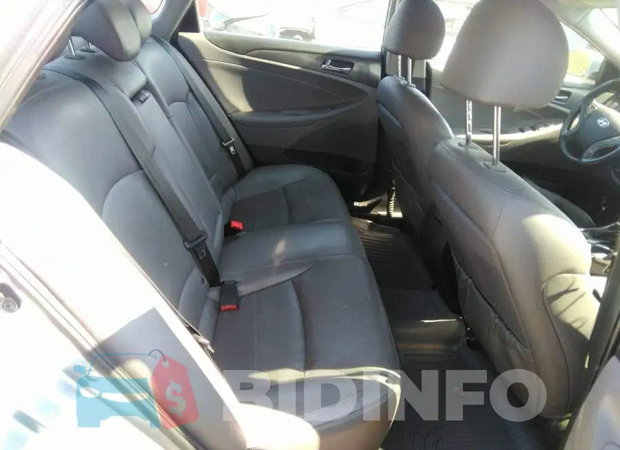 KMHEC4A42FA125389 Photo# 8