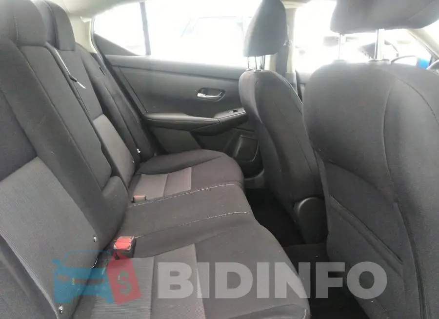 3N1AB8CV9NY249739 Photo# 8