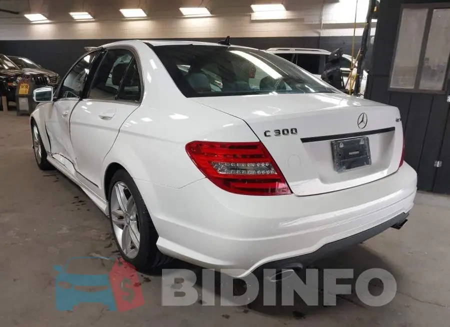 WDDGF8AB4DR286079 Photo# 3