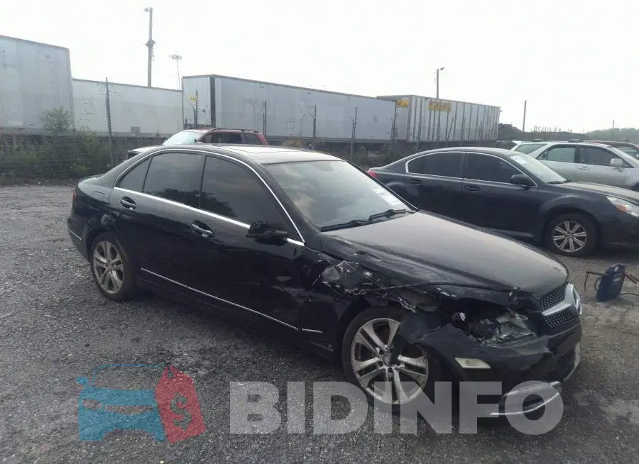 WDDGF8AB6DR243279 Photo# 1