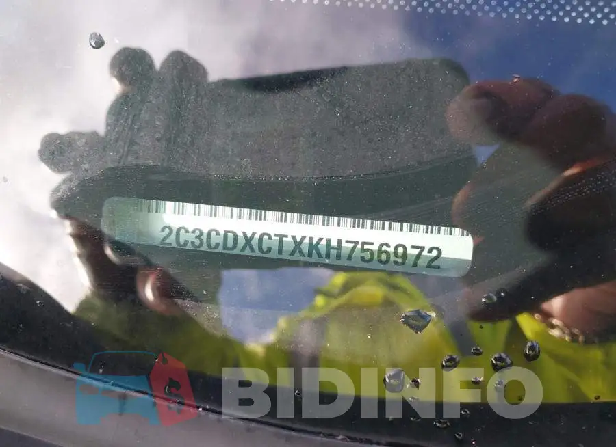 2C3CDXCTXKH756972 Photo# 9