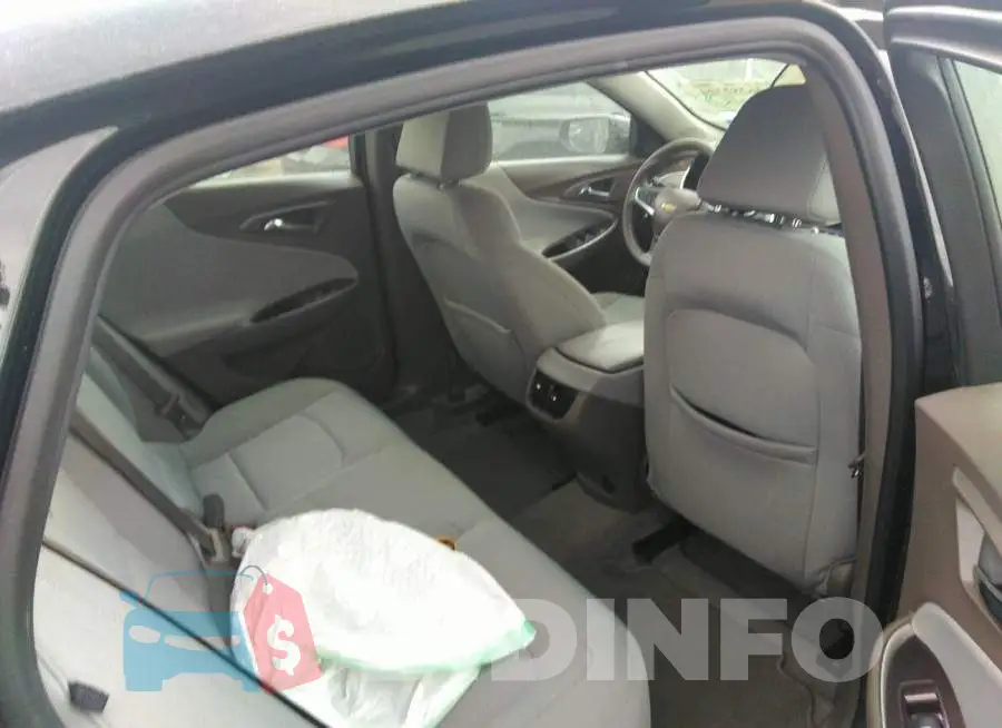 1G1ZD5ST8LF005473 Photo# 8