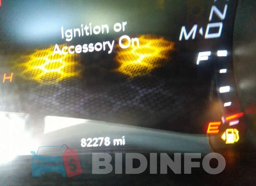 2C3CDXCT8GH112930 Photo# 7
