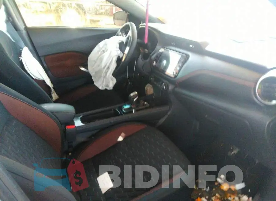 3N1CP5DV7PL512933 Photo# 5