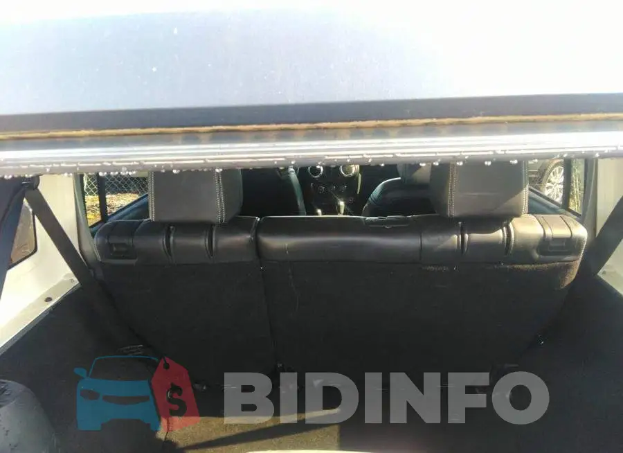 1C4BJWFG7HL617855 Photo# 8