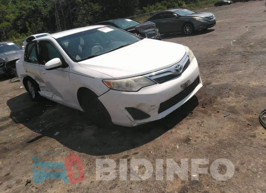 4T4BF1FK4DR280396 Photo# 1