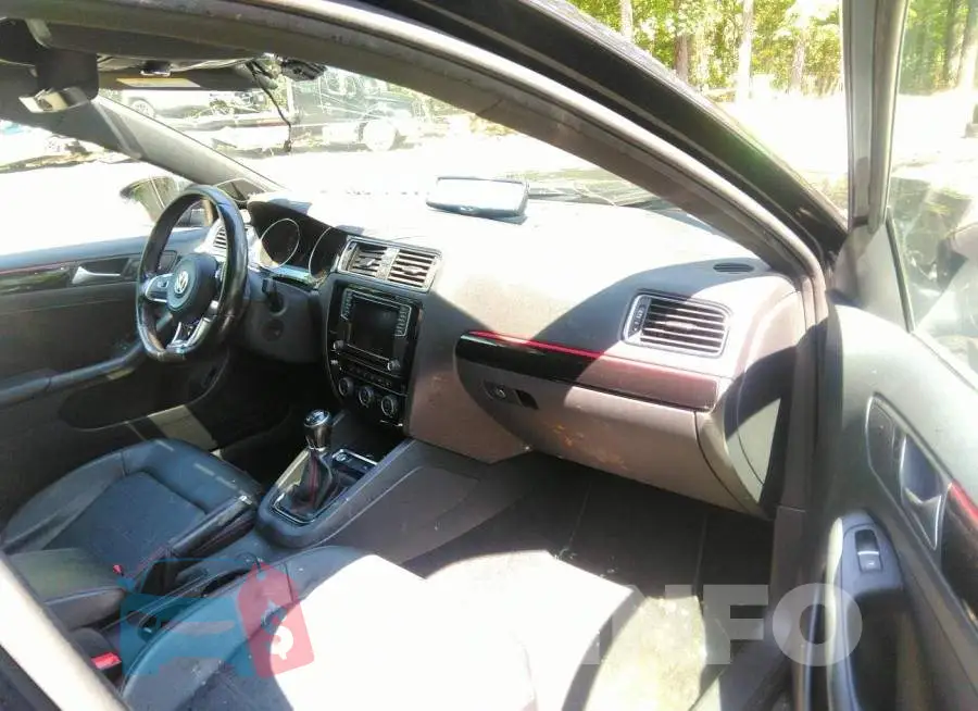 3VW5T7AJ0GM242739 Photo# 5