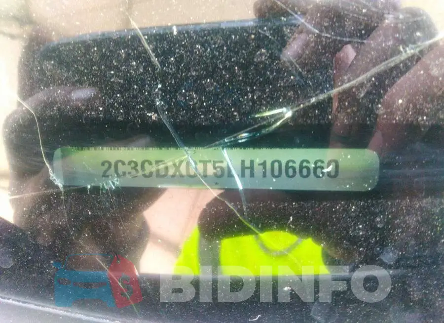 2C3CDXCT5LH106660 Photo# 9