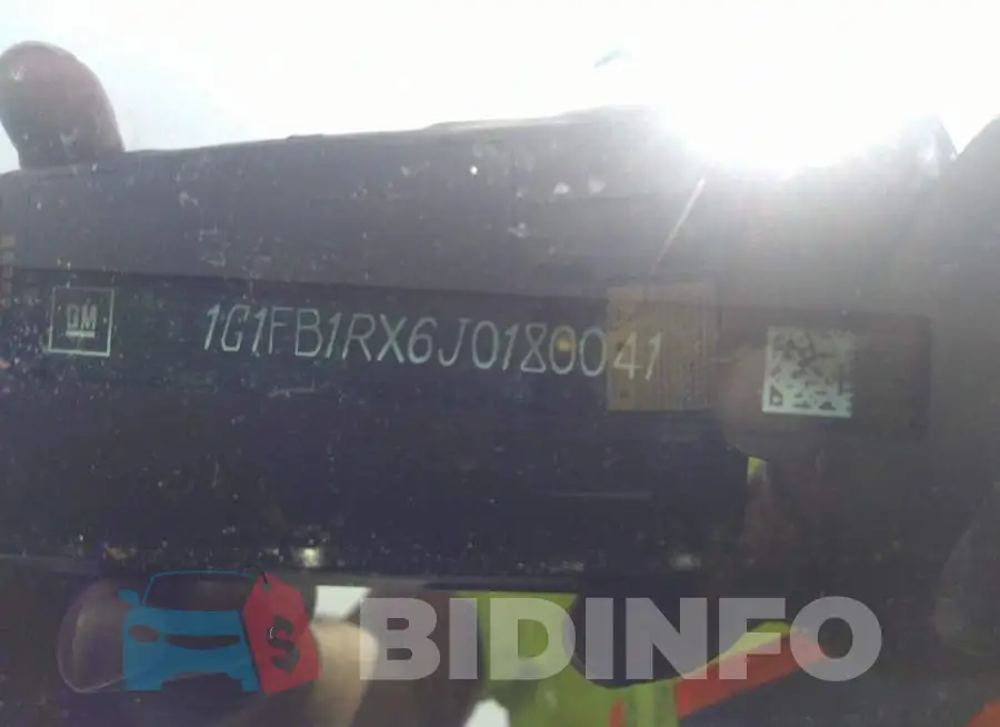 1G1FB1RX6J0180041 Photo# 9