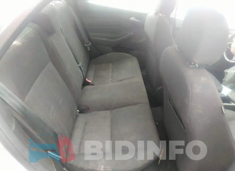 1FADP3F23FL384621 Photo# 8