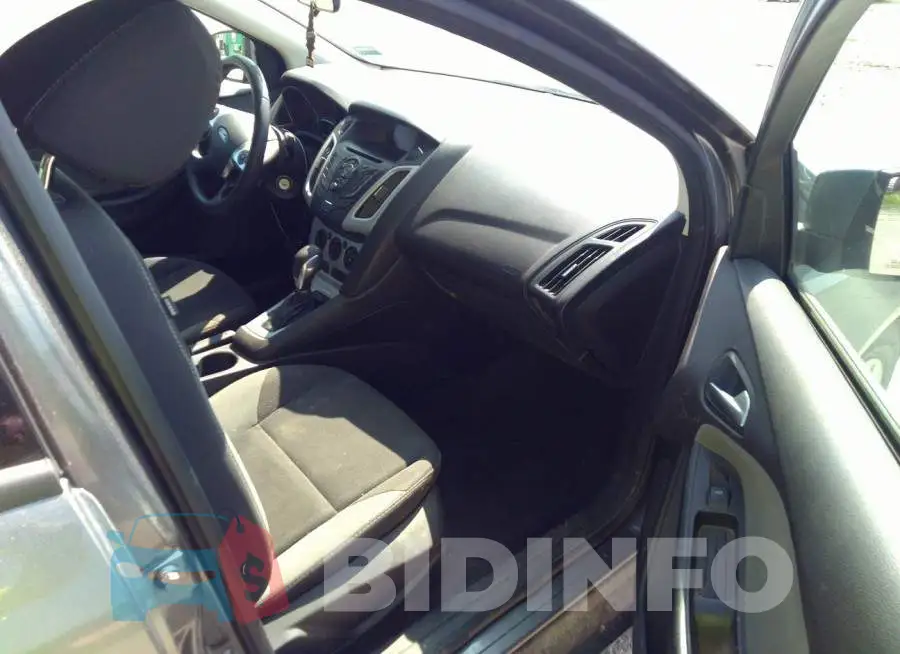 1FADP3F26DL110892 Photo# 5