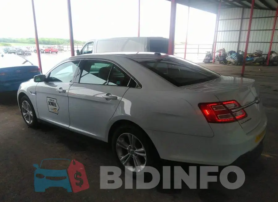 1FAHP2D82FG154306 Photo# 3