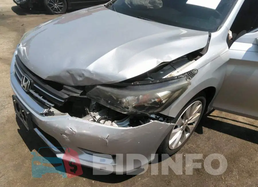 1HGCR2F79EA202163 Photo# 6