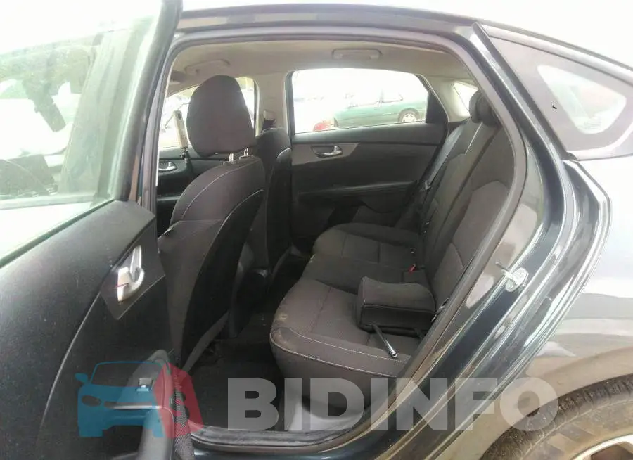 3KPF24AD5LE176177 Photo# 8