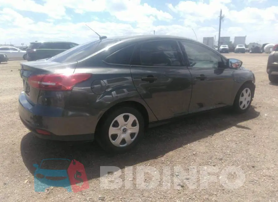 1FADP3E28HL328548 Photo# 4