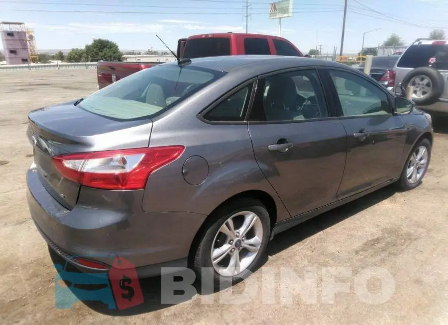 1FADP3F2XEL163791 Photo# 4